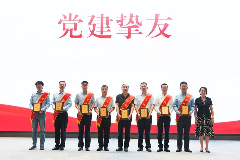 尊时凯龙·(中国区)人生就是搏!